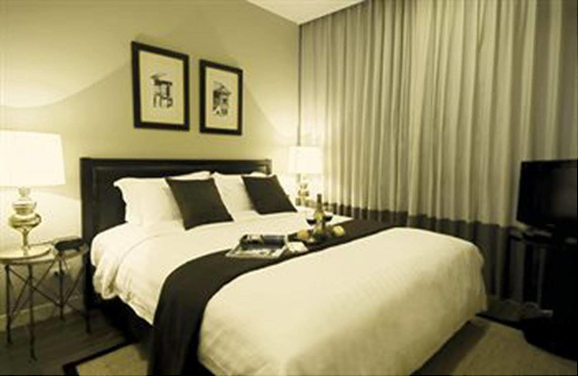 Rongratana Executive Residence Bangkok Kültér fotó